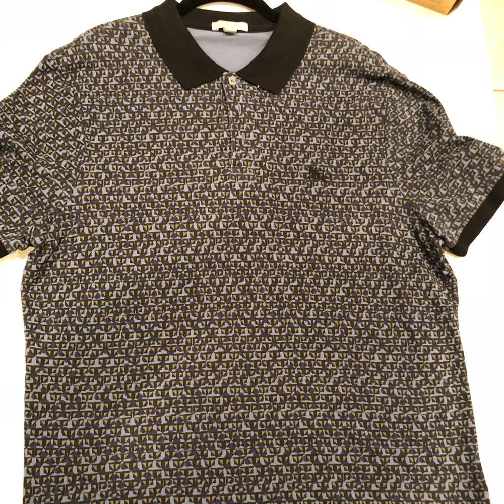 Men’s Burberry polo size extra-large